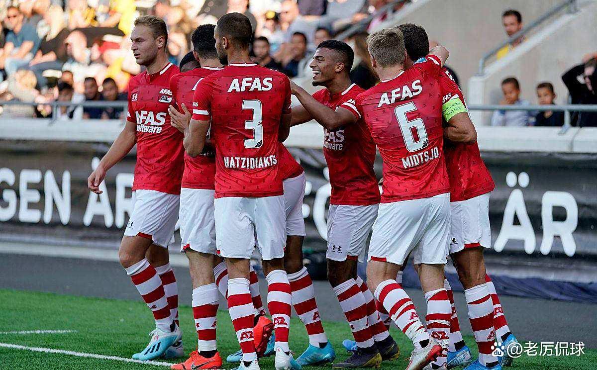 包含集结日体能课后，那不勒斯篮板制胜备战荷甲，气氛紧张，阵容厚度经受考验的词条-九游体育官网